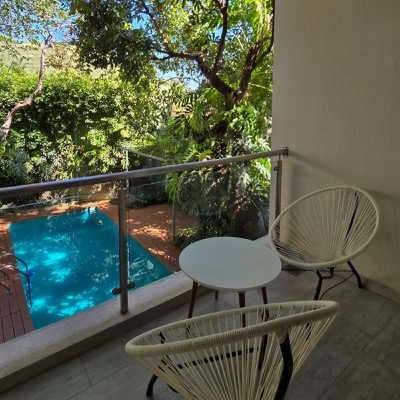 TAPU'A Jardín y Piscina - Foto 4